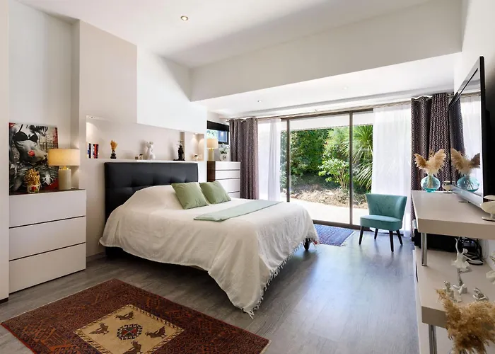 Le Grand Large By Interhome * Pornic